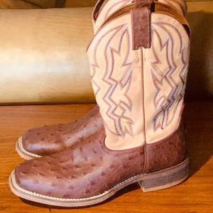 NOCONA Full Ostrich Quill Western Square Toe Boots Cognac Brown, Like New size 8